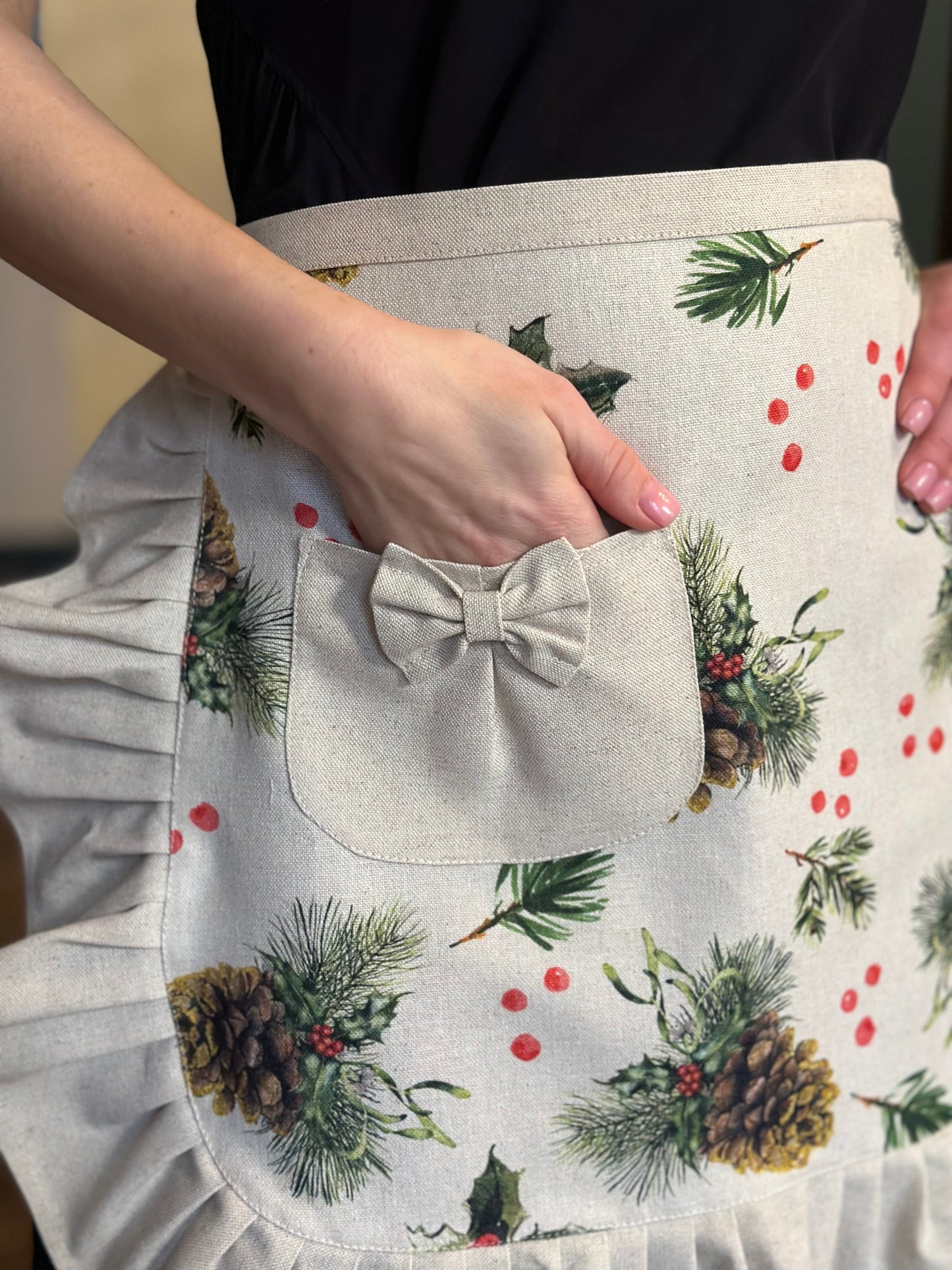Christmas Ladies Half Apron with beige frill | Golden Pine